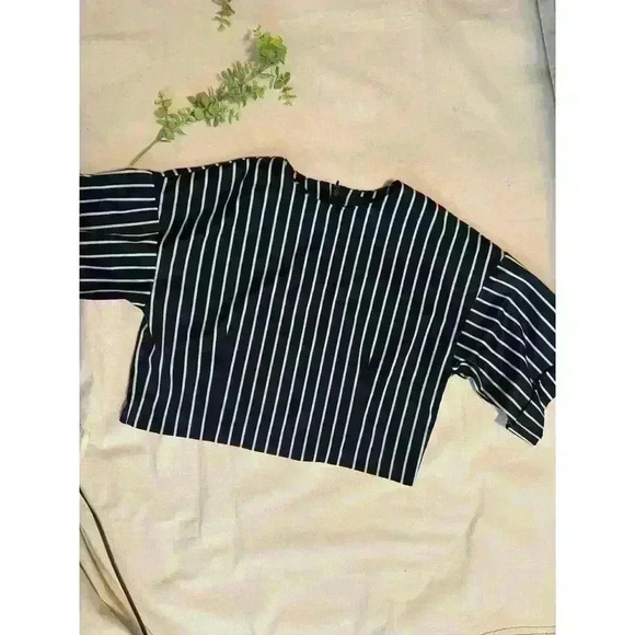 ASOS | Black + White Striped Cropped Blouse Sz.‎ 4 Cuff Sleeve Business Casual - Picture 7 of 9
